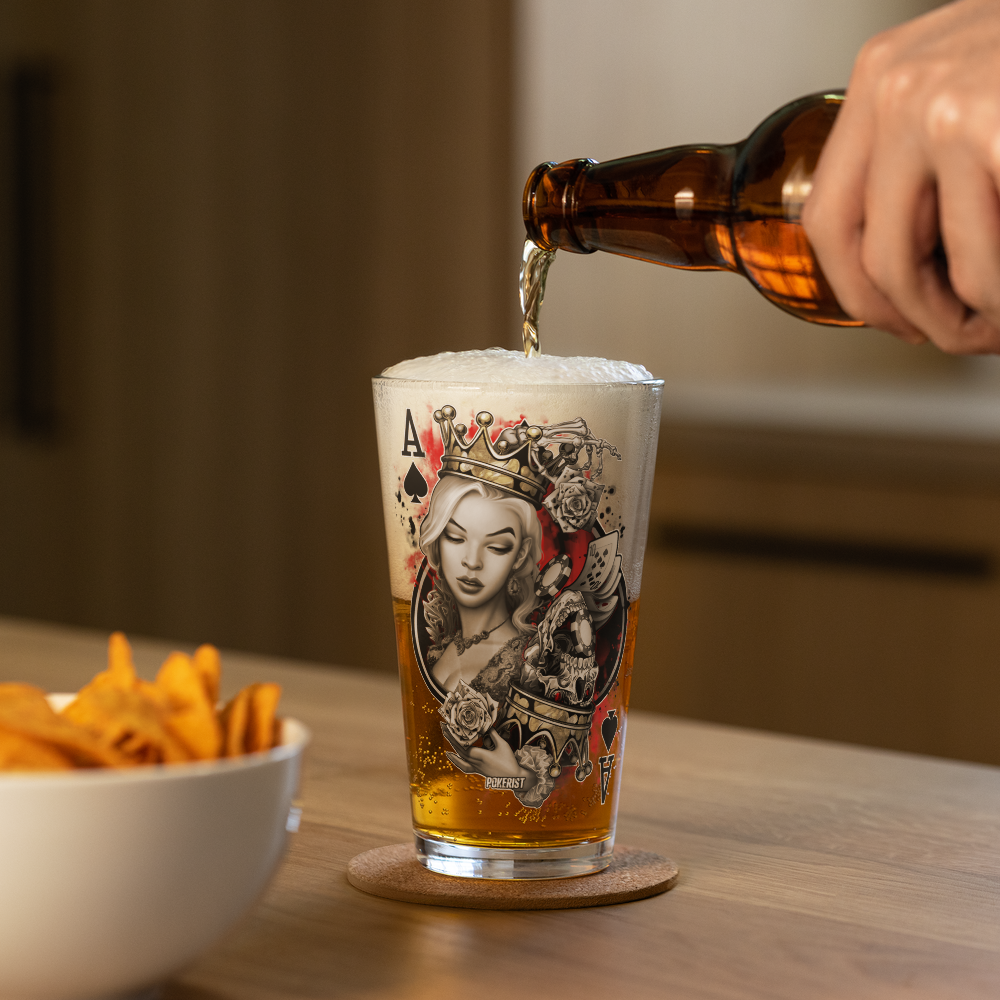 Ace Queen - Shaker pint glass