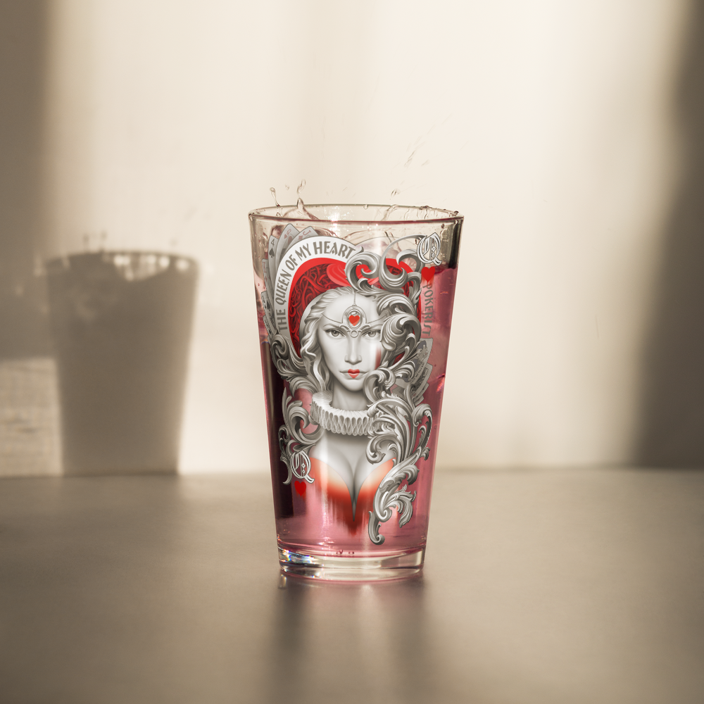 Queen Hearts - Shaker pint glass