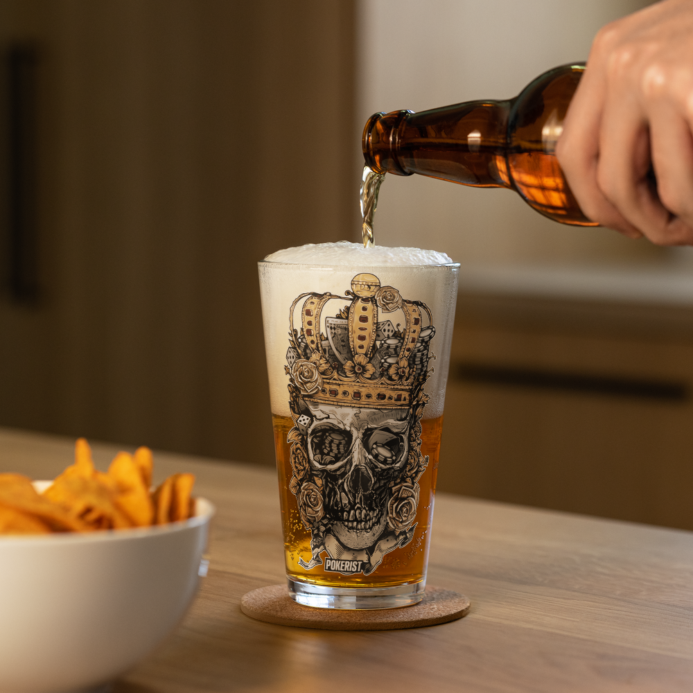 Skull Crown - Shaker pint glass